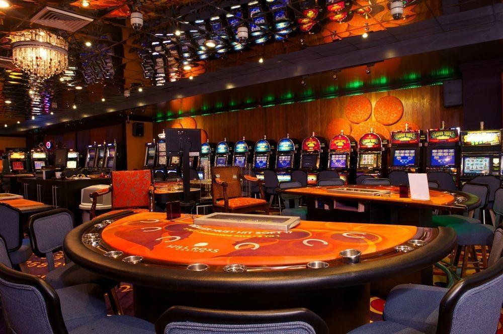וילמסטאד Trupial Hotel & Casino מראה חיצוני תמונה